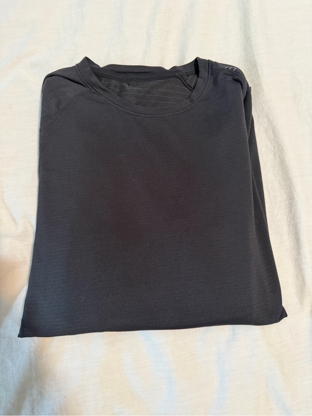 Lululemon men’s dry sense long sleeve L